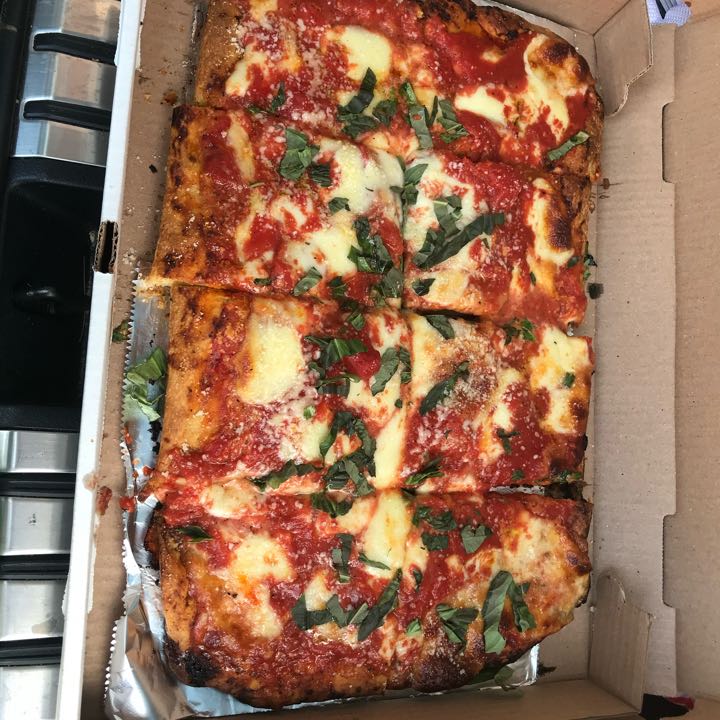 Di Fara Pizza Reviews | Brooklyn, NY | One Bite