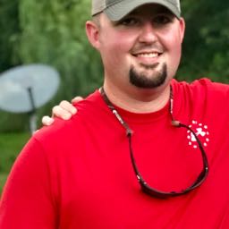 ethompson311 on One Bite Pizza App