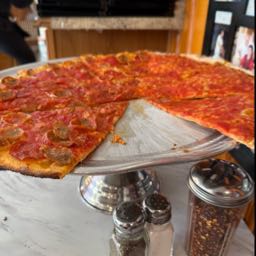 zeph.carrigg on One Bite Pizza App