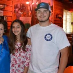 baylor.anders on One Bite Pizza App