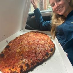 katherine.rooney on One Bite Pizza App