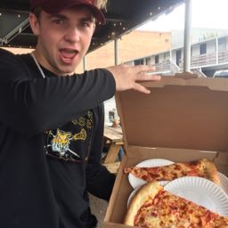 gus.cutting on One Bite Pizza App