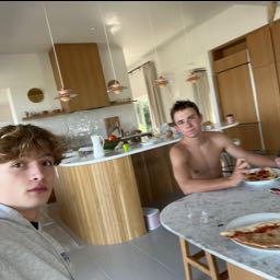 leif.sonne on One Bite Pizza App