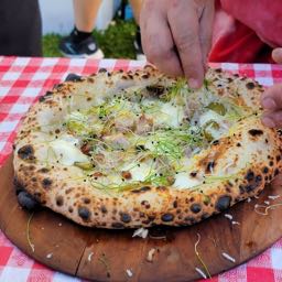 angiebabes on One Bite Pizza App
