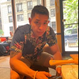santiago.ochoa espinoza on One Bite Pizza App