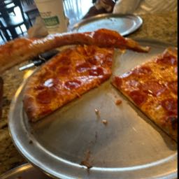 brad.umbaugh on One Bite Pizza App