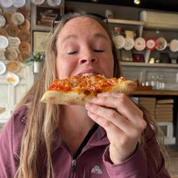 samantha.cyrs on One Bite Pizza App