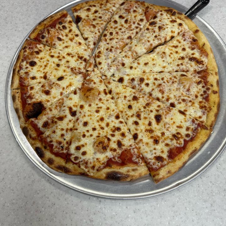 christopher.lesser's Pizza Review at Chuck E. Cheese | One Bite