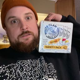 jacuzzibeers on One Bite Pizza App