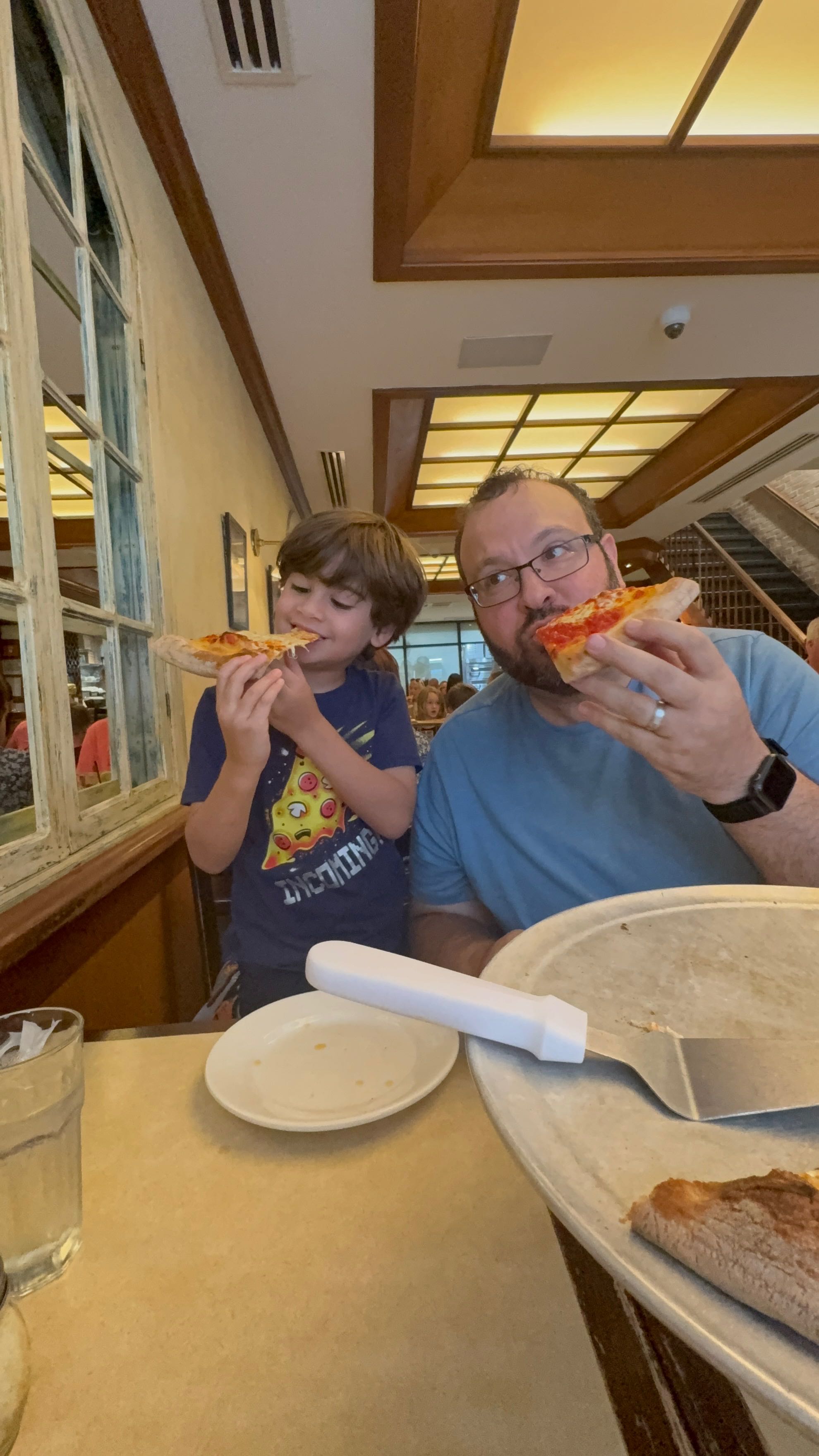 pizzaincoming on One Bite Pizza App