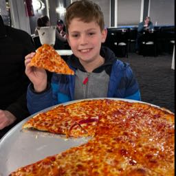 laurakurczeski on One Bite Pizza App