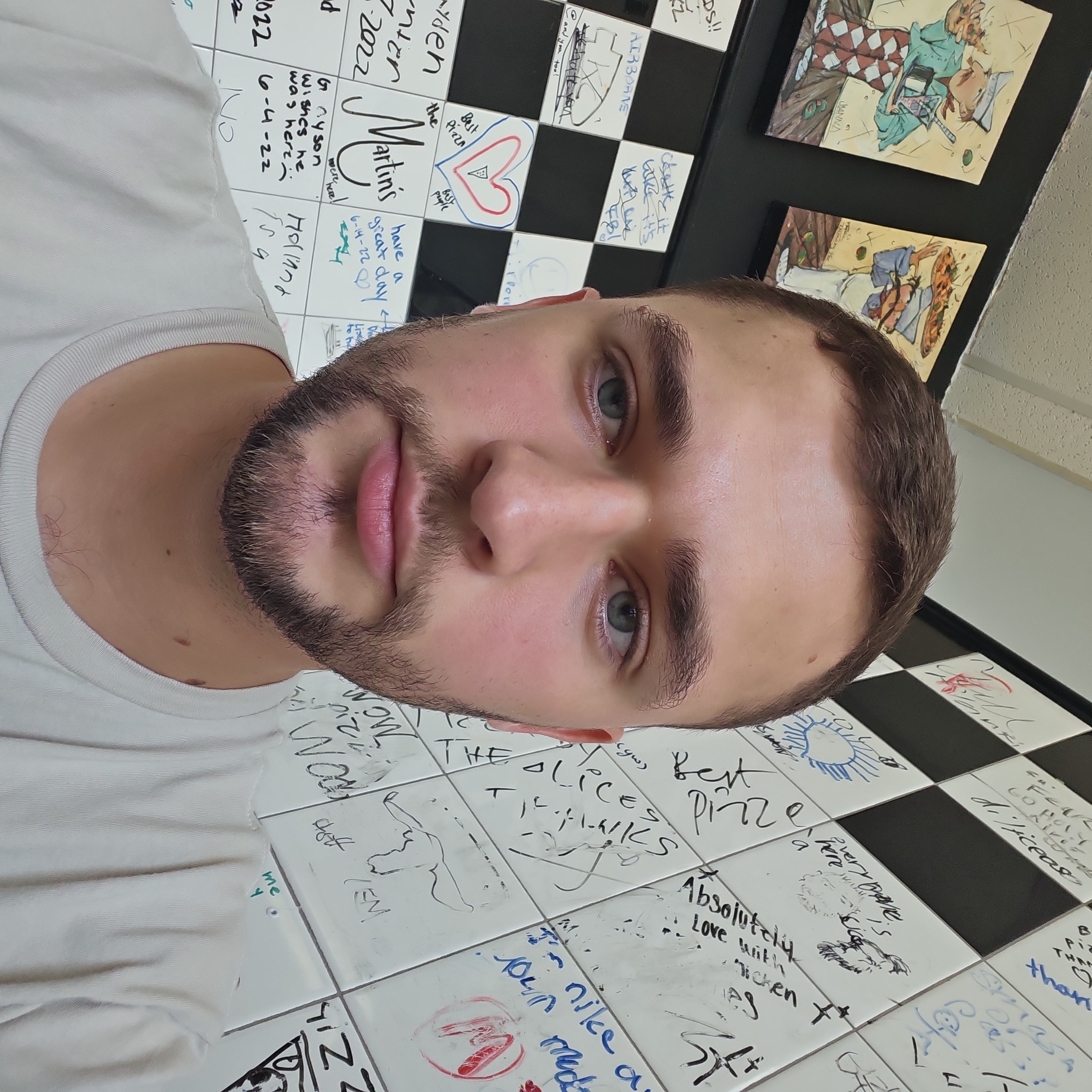 kellbey.boggs on One Bite Pizza App