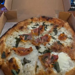 darren.thompson3 on One Bite Pizza App