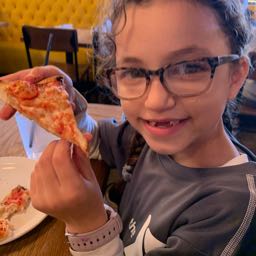 daddydaughter on One Bite Pizza App