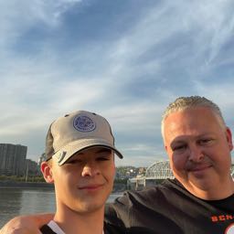 lucas.halpin on One Bite Pizza App