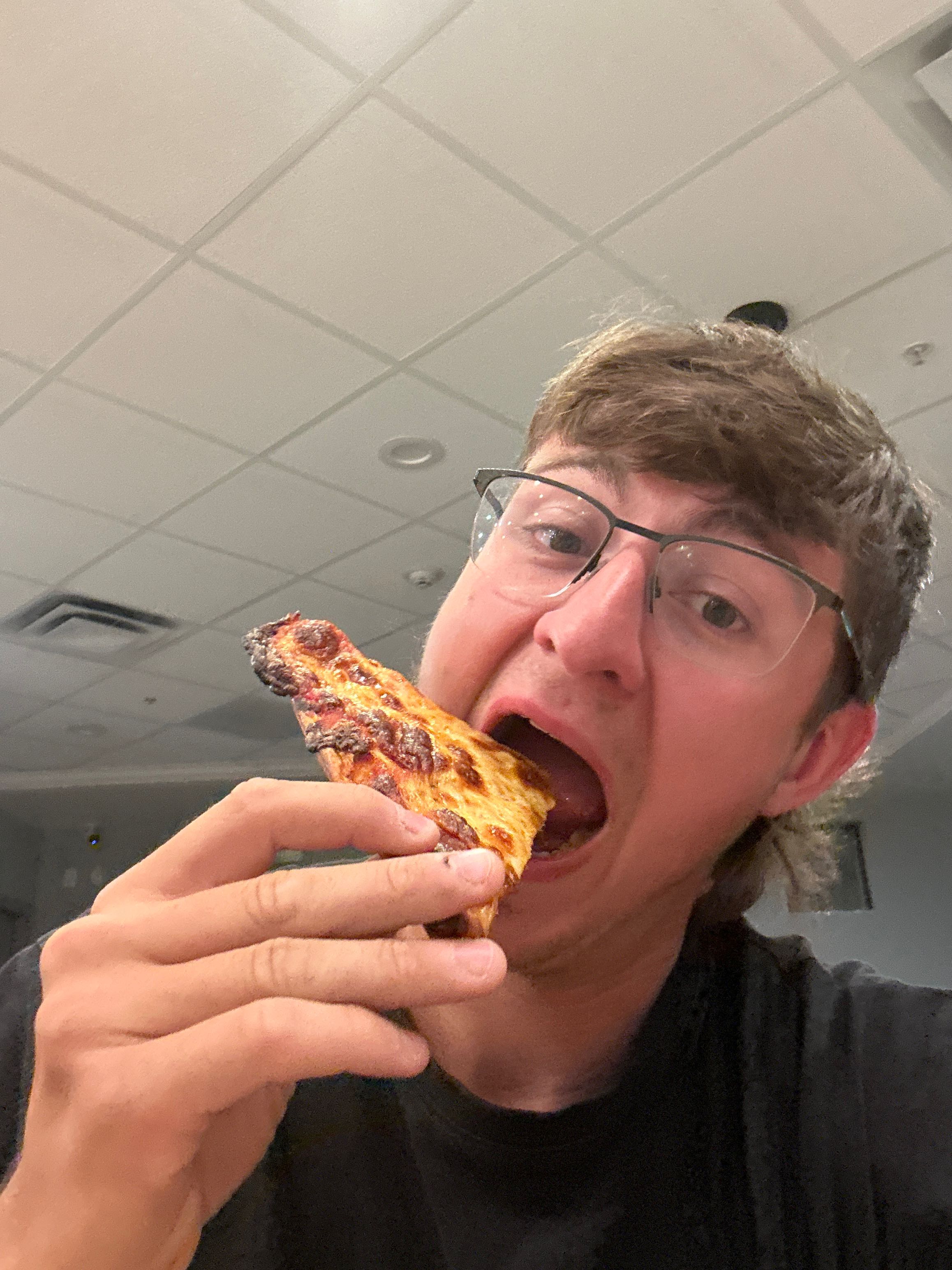 elliott.. on One Bite Pizza App
