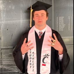 ashton.koller on One Bite Pizza App