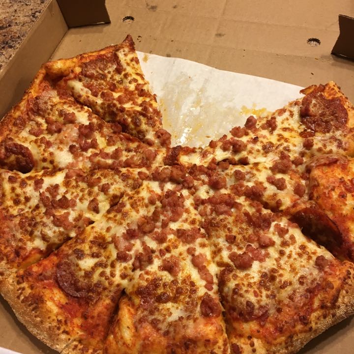 Brayden Mcdonald S Pizza Review At Papa Joe S Pizza Chicken One Bite