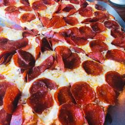 shawnia.childers on One Bite Pizza App