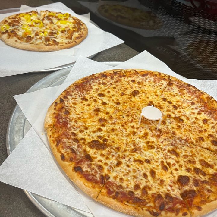 jarred.correia's Pizza Review at Brickhouse Pizza & Grille One Bite