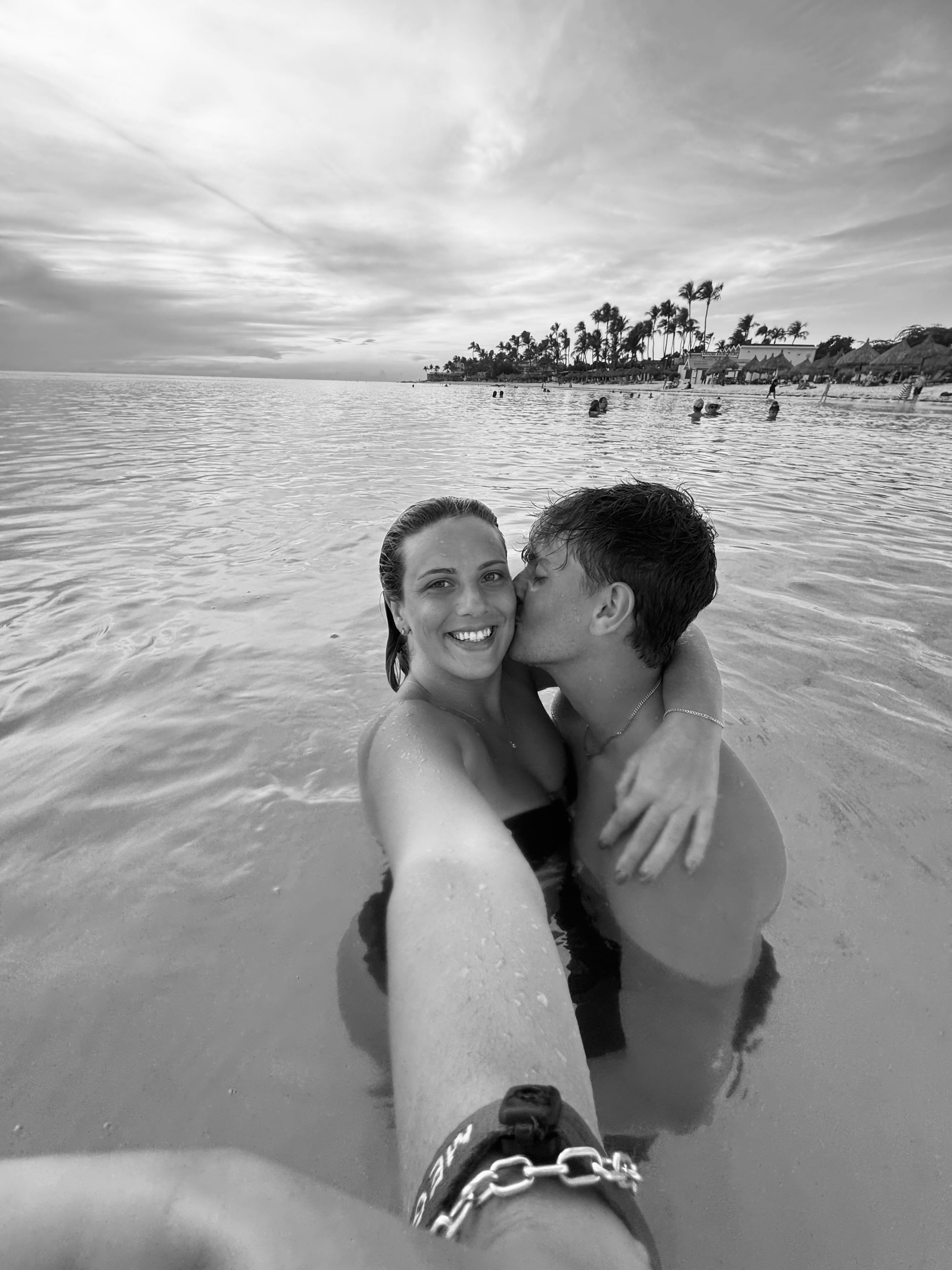 elijah.ruppert on One Bite Pizza App