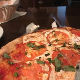 comeraderoser06 on One Bite Pizza App