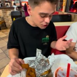 kylerobinson on One Bite Pizza App